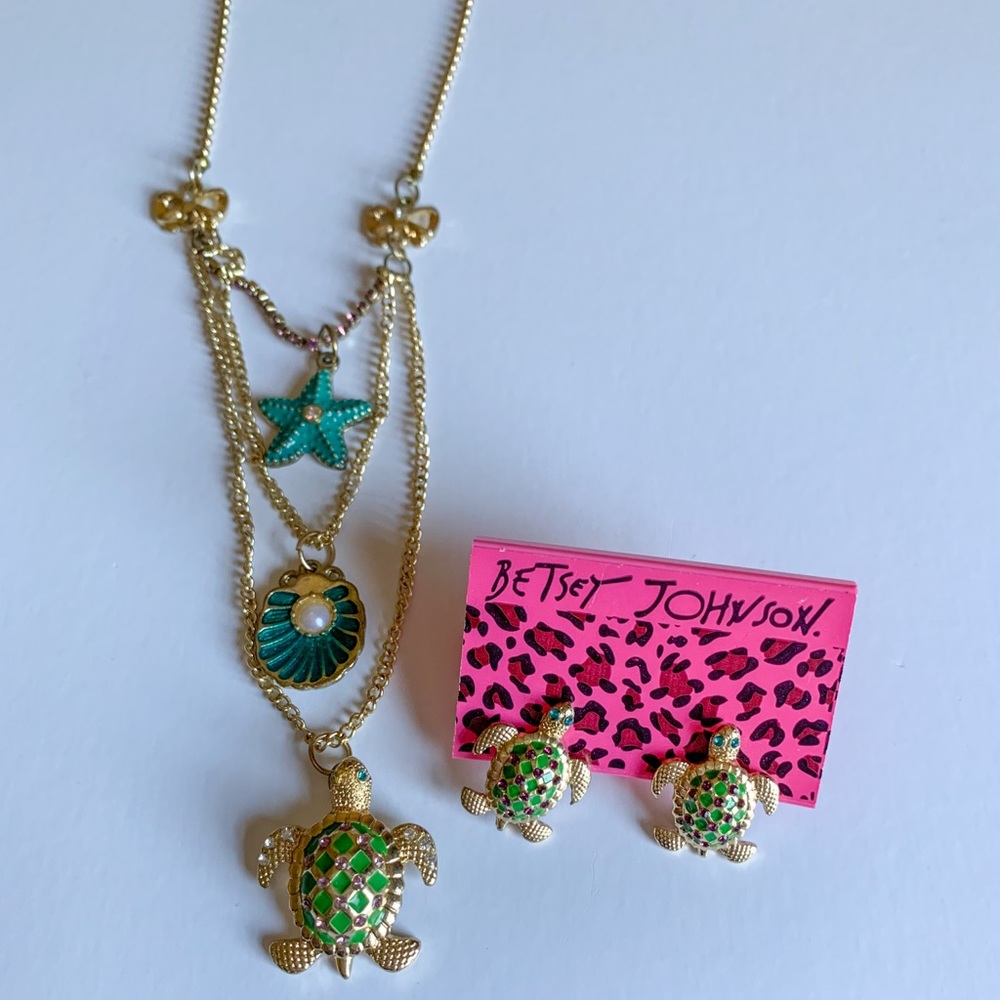 Betsey Johnson Turtle Gift Set